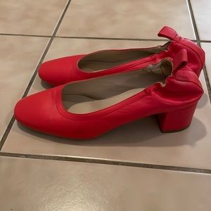 Everlane red women’s size 10 heels-“The Day Heel” style